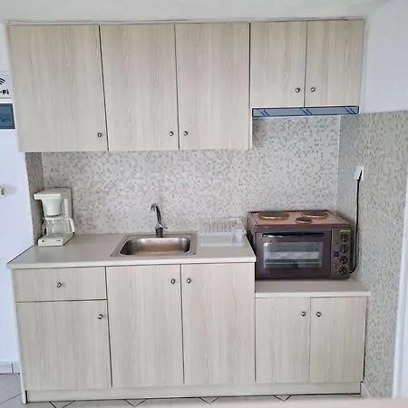 Semesterbostad Kotrona Achladi