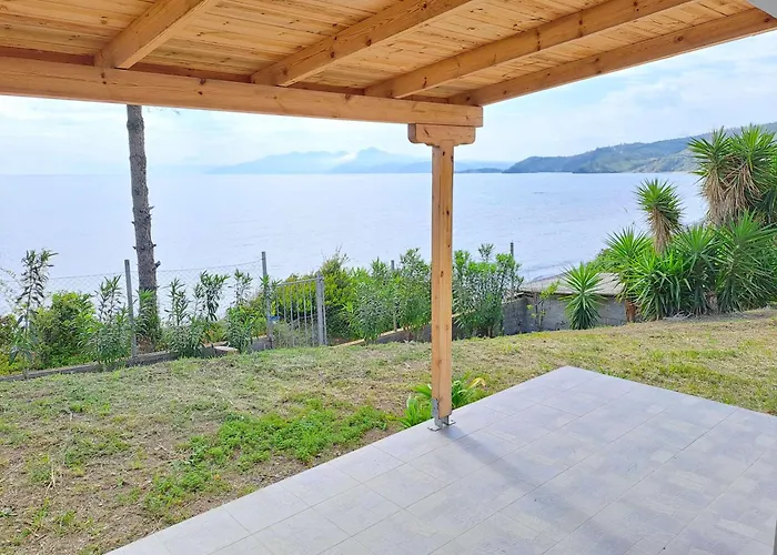 Semesterbostad Kotrona Achladi